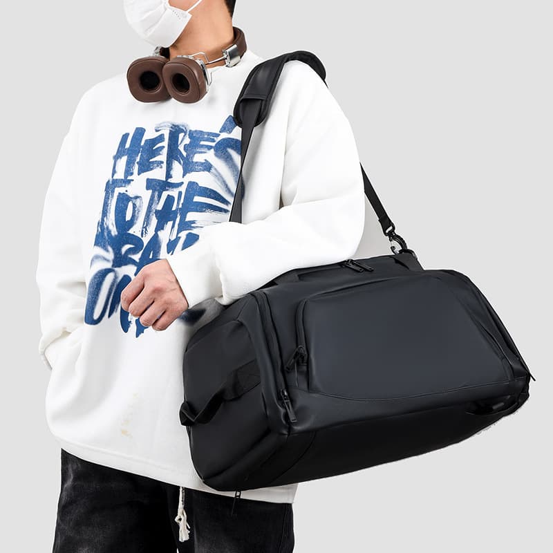 キャリーオンバッグ 多機能型 旅行者リュックサック