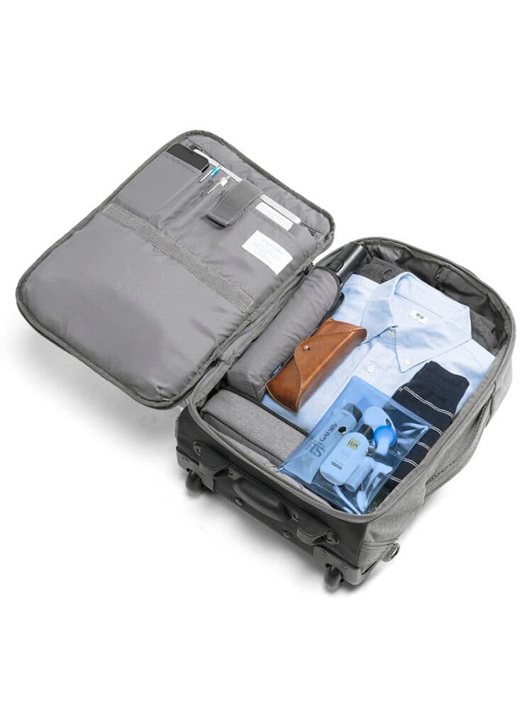 キャリーオンバッグ 多機能変形型ビジネスリュック