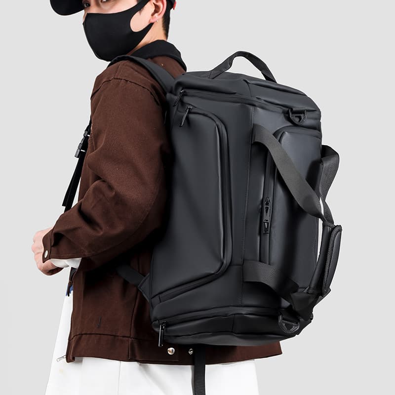 キャリーオンバッグ 多機能型 旅行者リュックサック