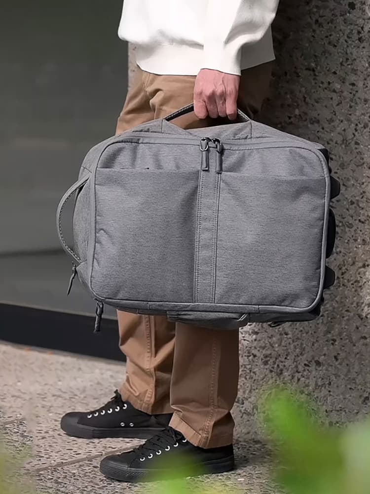 キャリーオンバッグ 多機能変形型ビジネスリュック