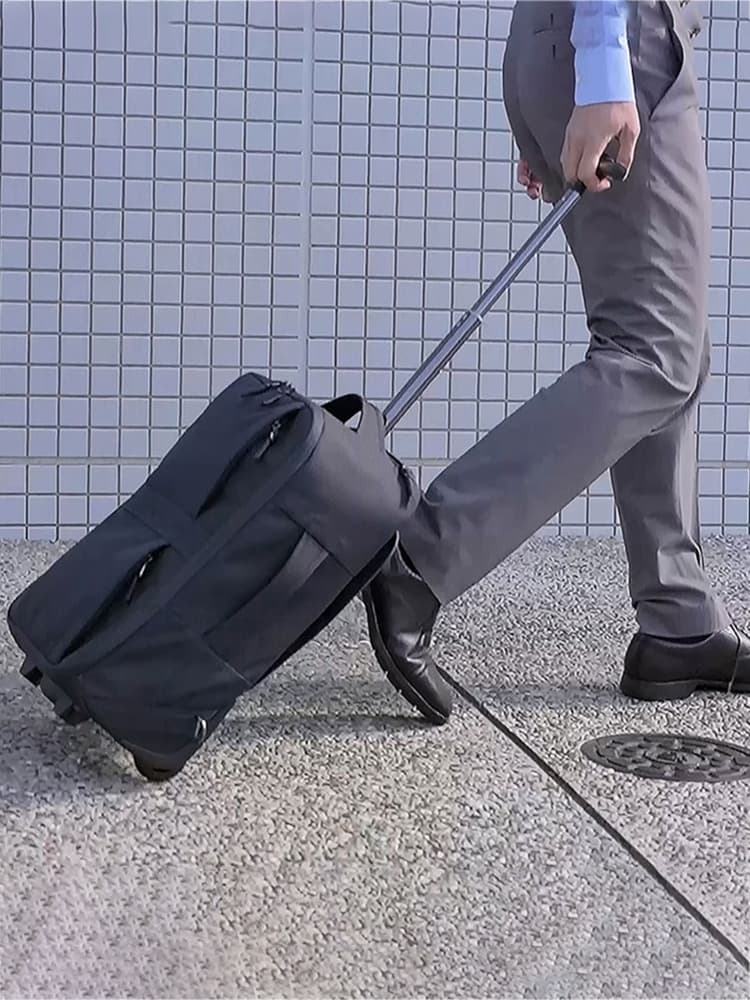 キャリーオンバッグ 多機能変形型ビジネスリュック