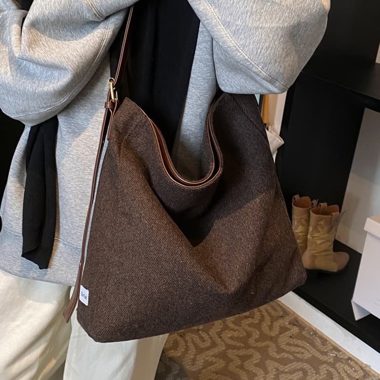 キャリー オン バッグ 軽量シンプル大容量ショルダーバッグ